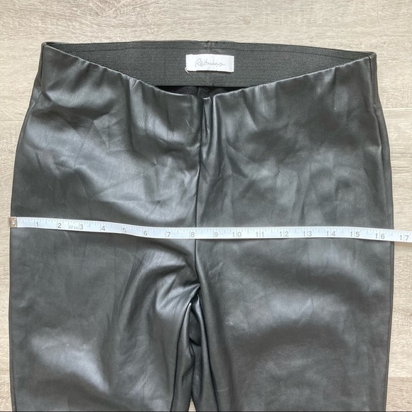 Reitmans Petites size 6 faux leather lined legging - Picture 7 of 8